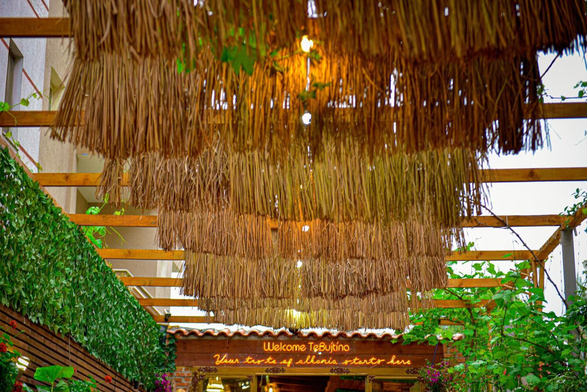 Te Bujtina Hotel- Cozy Stay With Traditional Breakfast Near Beach Golem  Exterior photo